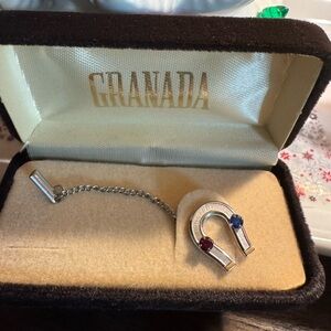 Vintage Men's Horseshoe Tie Tack With Rhinestones In Felt Box Granada